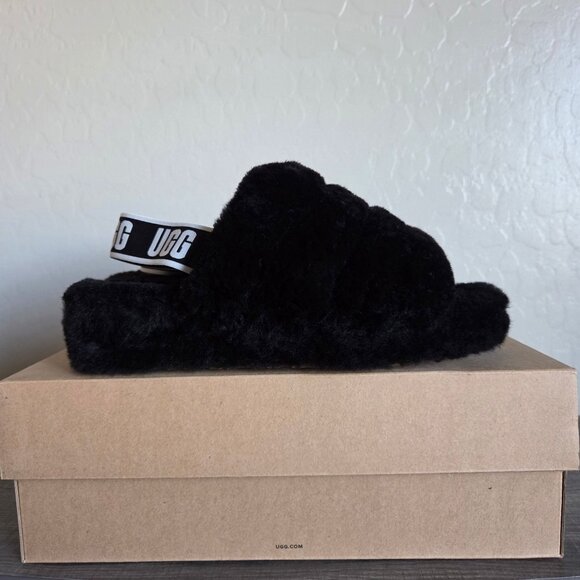 UGG Fluff Yeah Platform Slide Slipper Black Fur Sheepskin Sz Women's 9 Statement - Picture 1 of 12